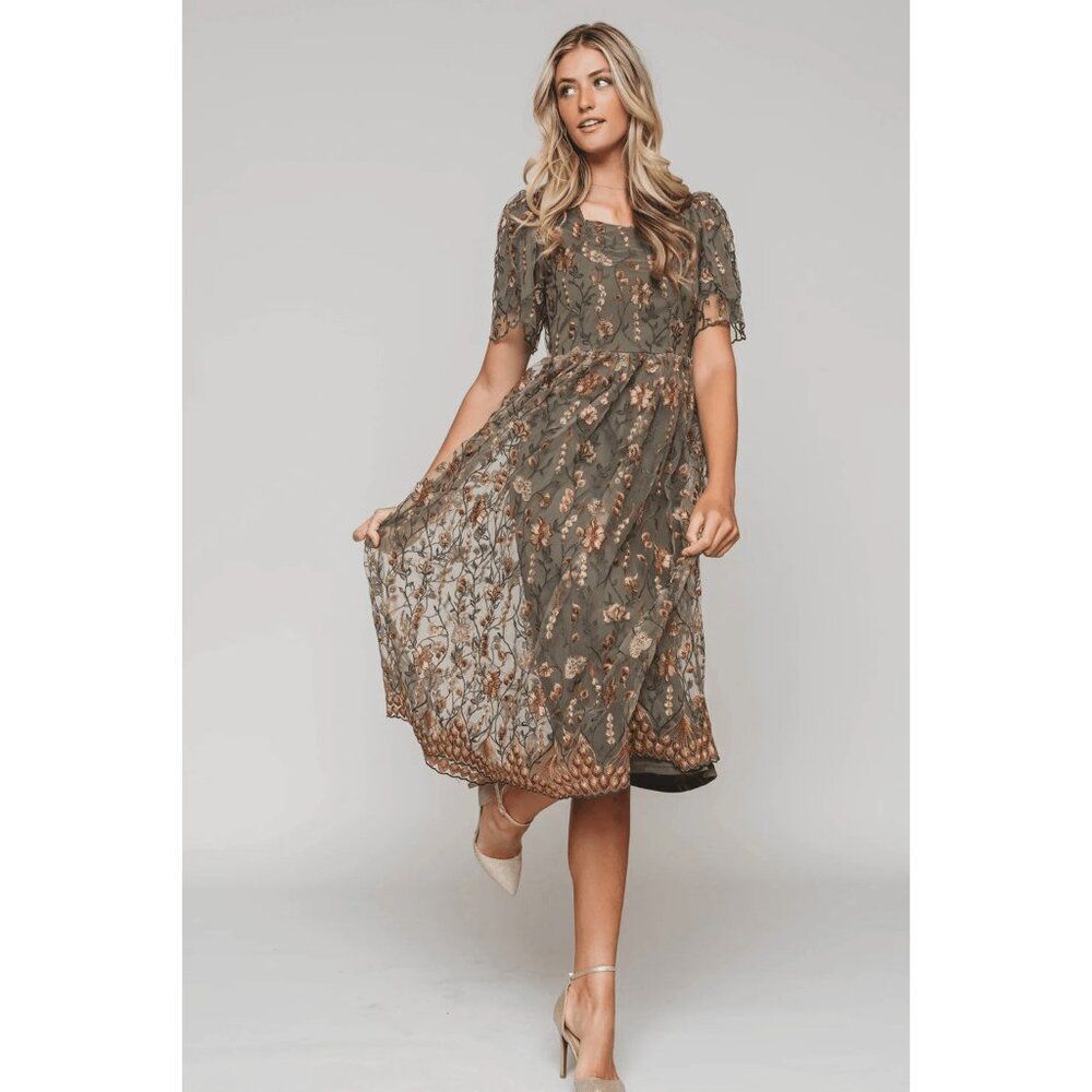 NEW Deauville Olive Floral Embroidered Midi Dress size Medium Short Sleeve